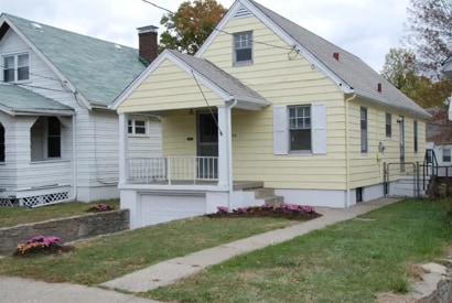 Building Photo - 6726 Betts Ave