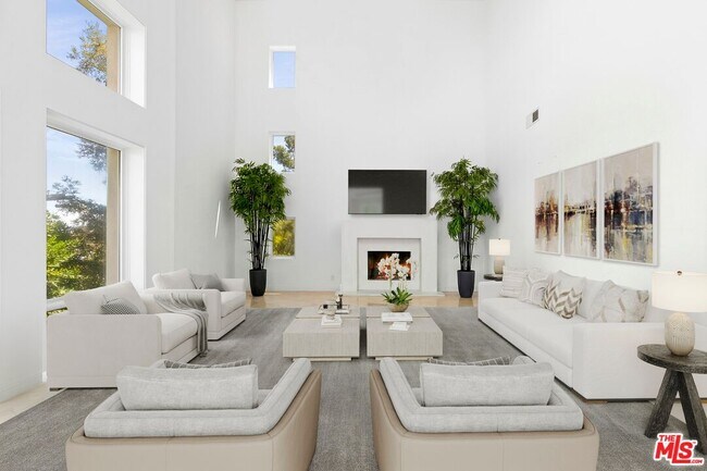 14435 Mulholland Dr