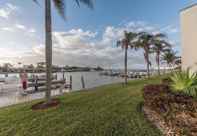 Photo - 1315 Bayshore Dr Unit 204