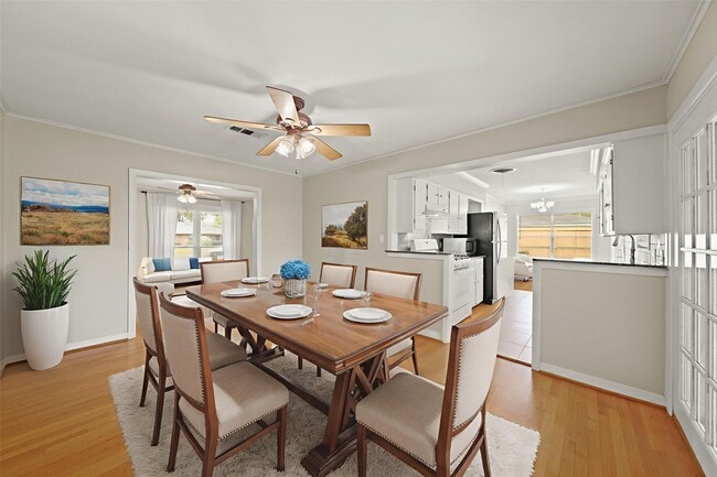 Photo - 10803 Doud St