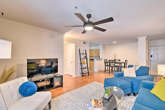 Photo - 2025 E Campbell Ave Unit ID1383665P