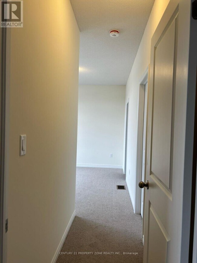 Photo - 71 Arnold Cir