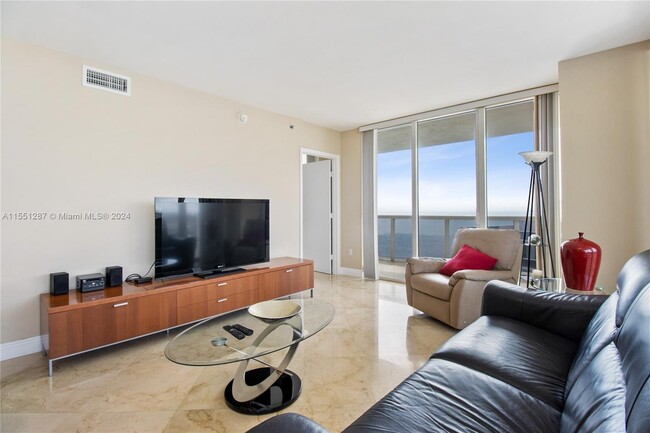 Photo - 1830 S Ocean Dr Condominio Unidad 4606