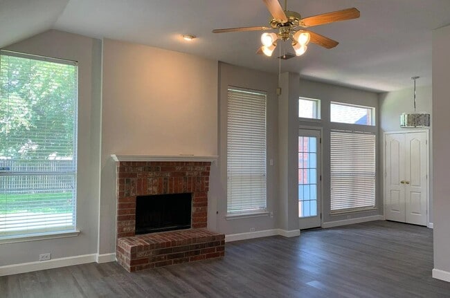 Photo - 11704 Rocky Point Dr