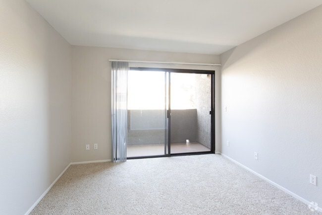 3BR, 2BA-1100 SF