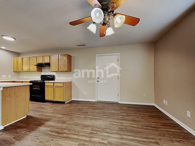 Photo - 5601 Skipping Stone Dr