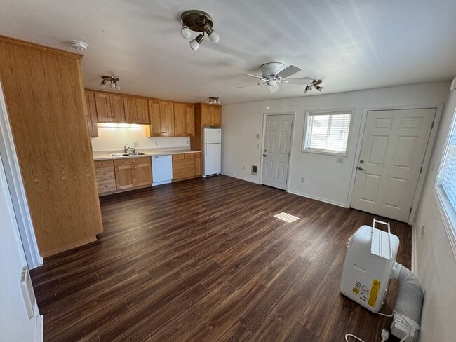 Photo - 1811 17th Ave SE