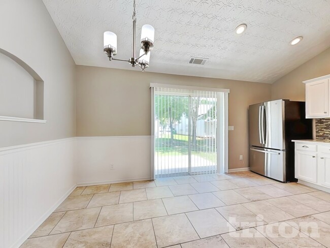 Photo - 3692 Tullamore Ln