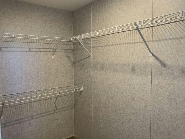 Photo - 419 Zeeland St