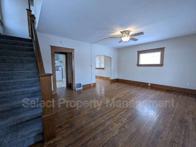 Photo - 933 Cottage Ave