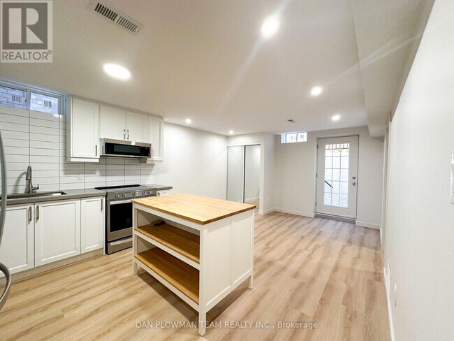 Photo - 813 Groveland Ave