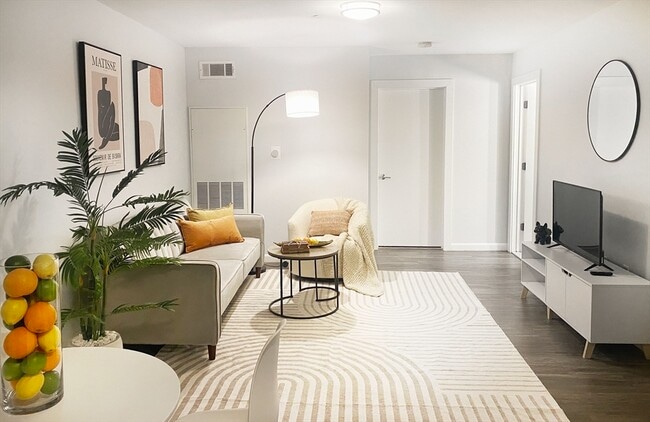 Photo - 1505 Commonwealth Ave Unit 110