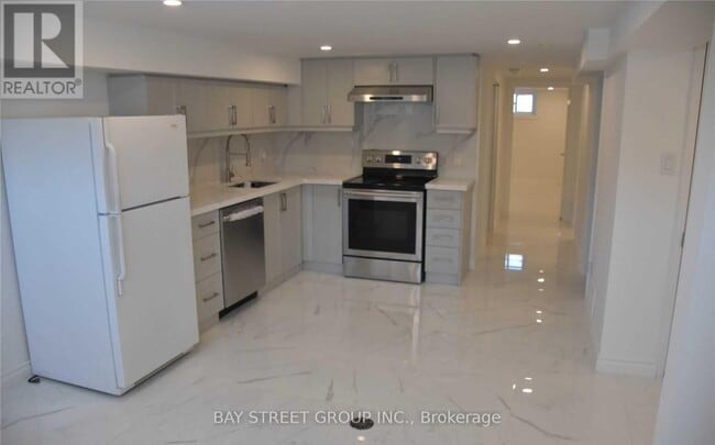 Photo - 185 Taylor Mills Dr N