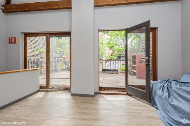 Building Photo - 1418 W Taylor St Rental