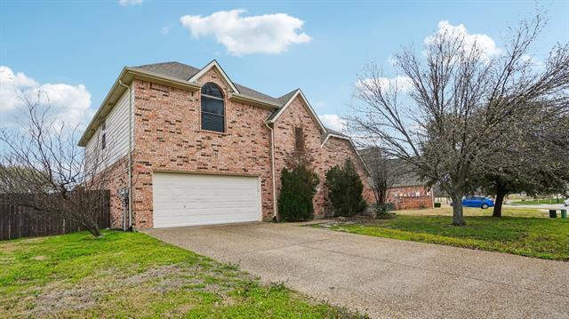 Photo - 313 Country Lakes Blvd