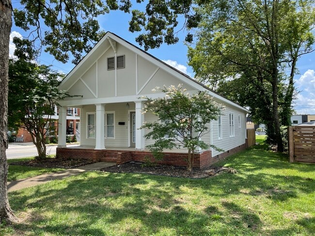 Photo - 2014 Duncan Ave