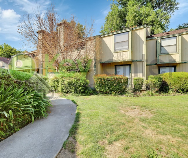 Photo - 600 Del Verde Cir