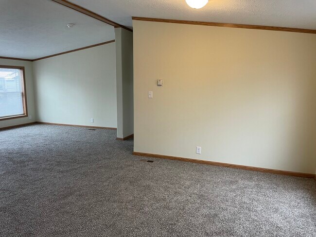 Photo - 314 Scarlet Oak Ln