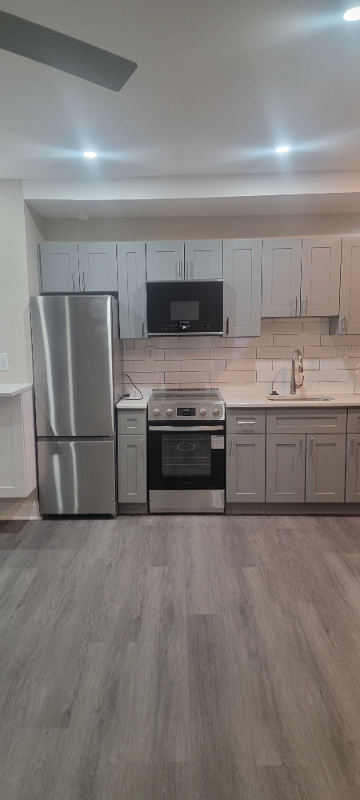 Building Photo - 258 Apsley St Rental