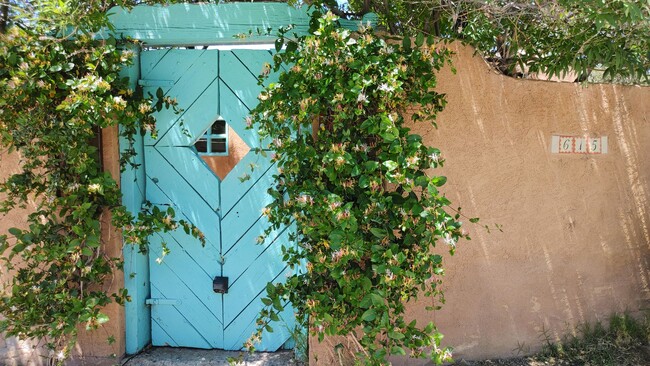 Building Photo - Coming Soon! Old Town Charm! 2 Bedroom Hou... Rental