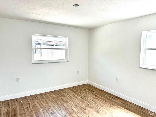 Building Photo - 9001 Dr Martin Luther King Jr St N Rental