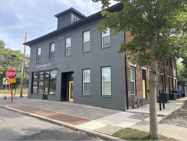 Building Photo - 186 E Winter St Rental
