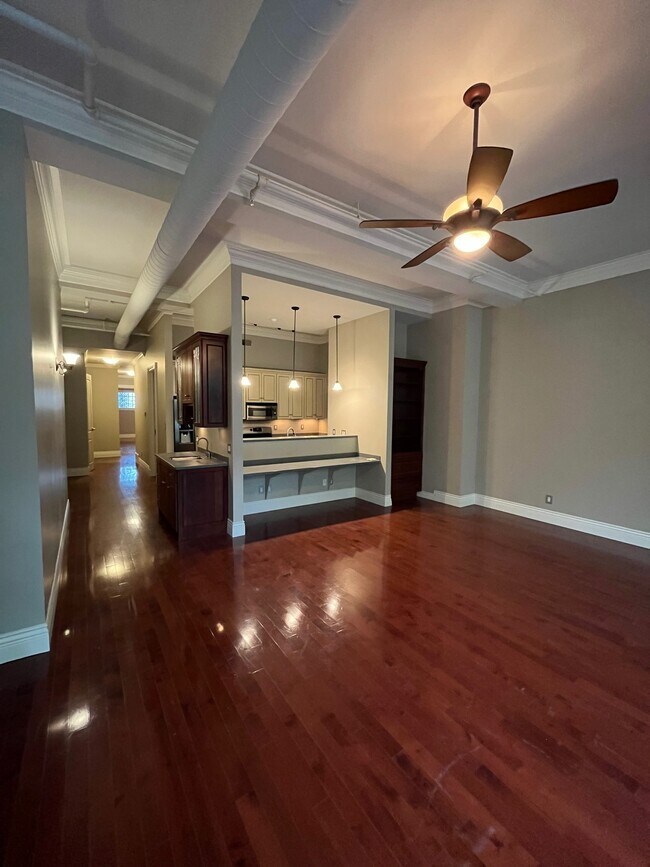 Photo - 653 Main St Unidad 203