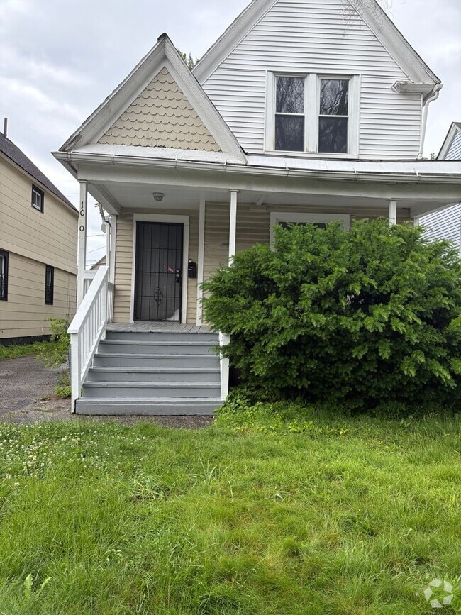 Building Photo - 3 Bedroom Single Family Rental
