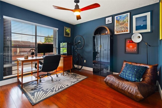 Building Photo - 6614 SW 114th Pl