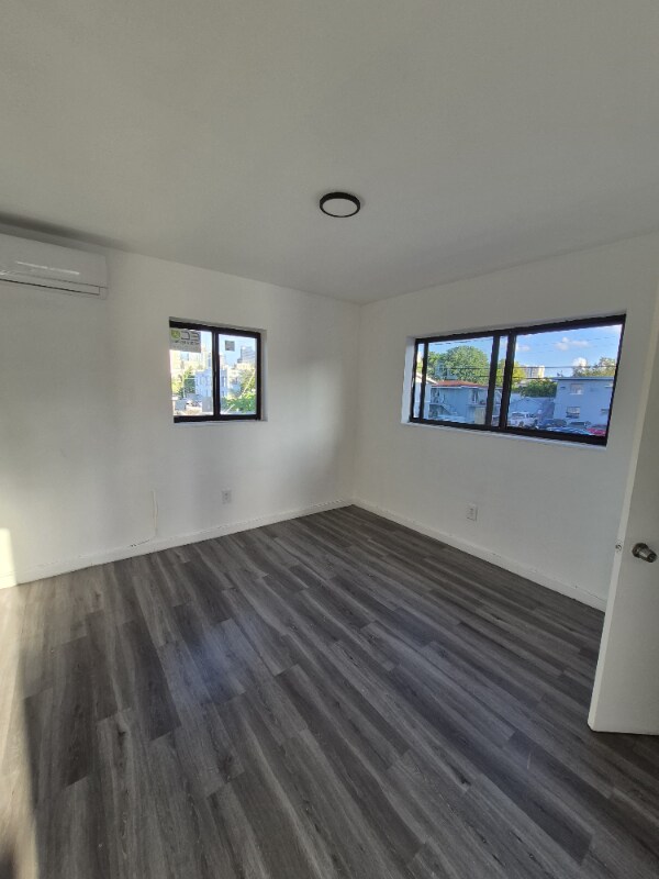 Photo - 1027 SW 3rd St Unit 5