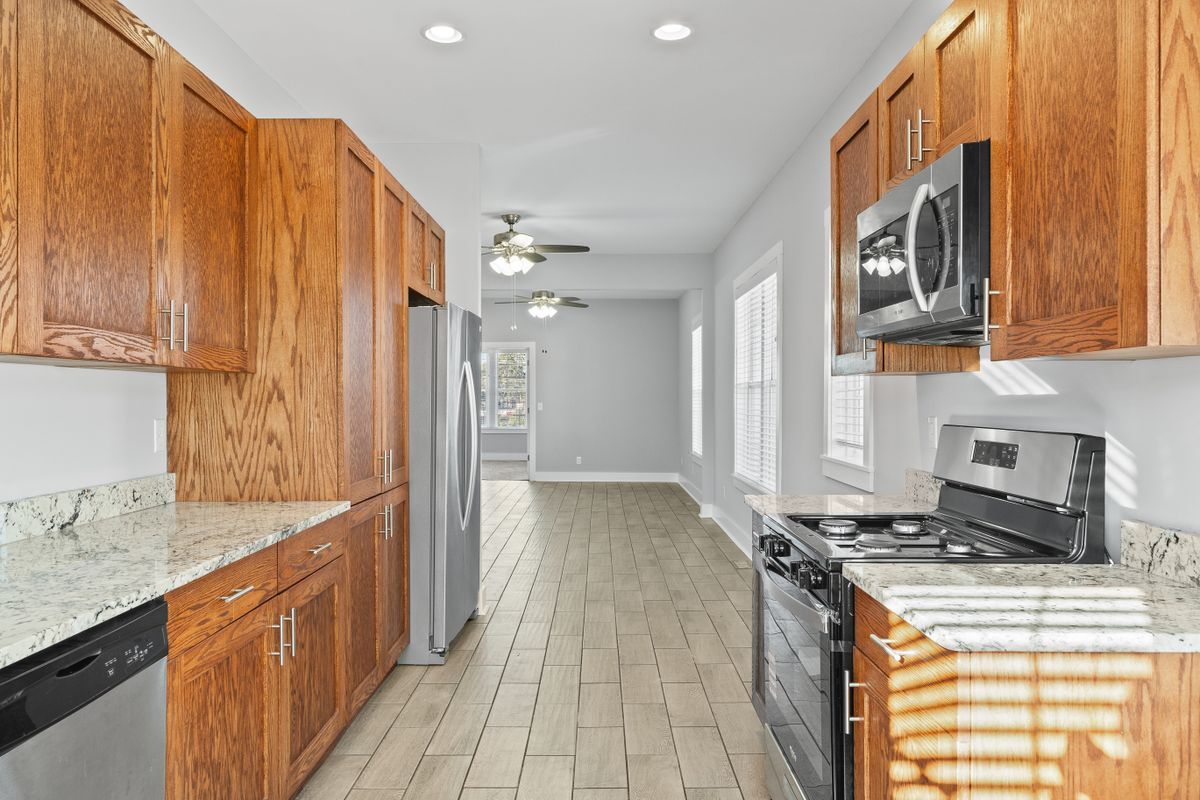 Photo - 106 N Main St