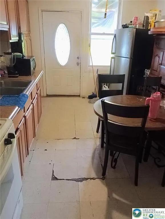 Photo - 406 N 2nd St