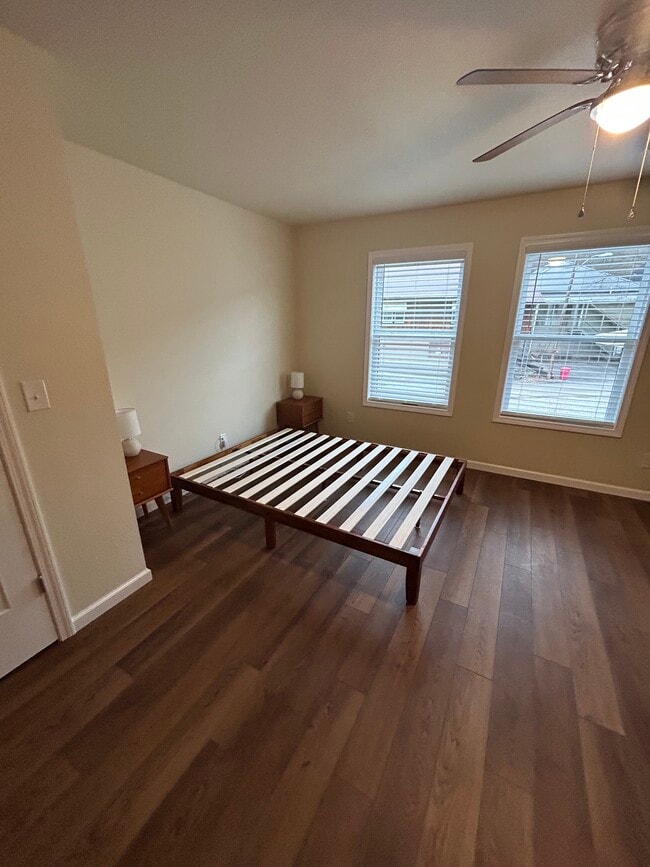 Photo - 595 Hambley Blvd Unidad #1