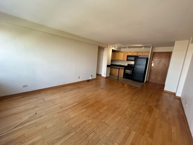 Photo - 4180 N Marine Dr Unit 1311