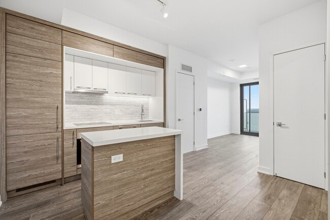 Building Photo - The Residences at Central Park Unit 1805