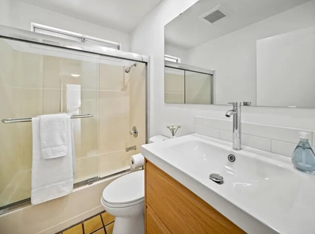 Photo - Available for rent