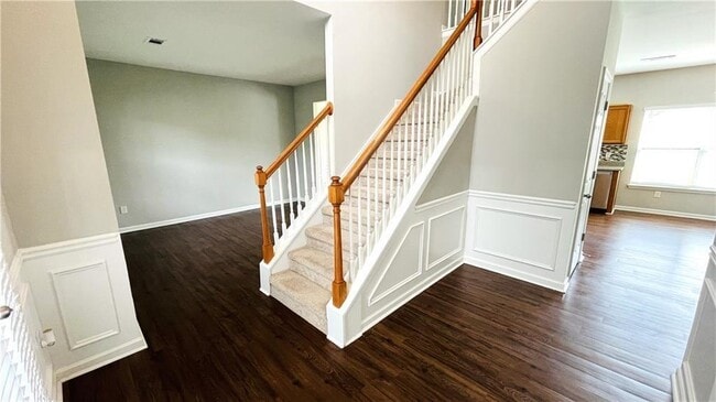 1215 Grey Rock Way