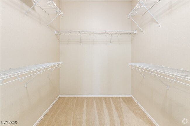 Building Photo - 2346 Amana Dr Rental