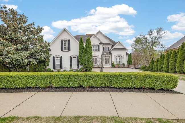 Photo - Beautiful 6BR Executive Brentwood Home with Pool