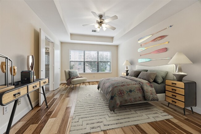 Photo - 9829 Riddlelink Ln