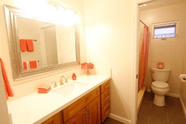 Photo - 923 Green St Unidad A