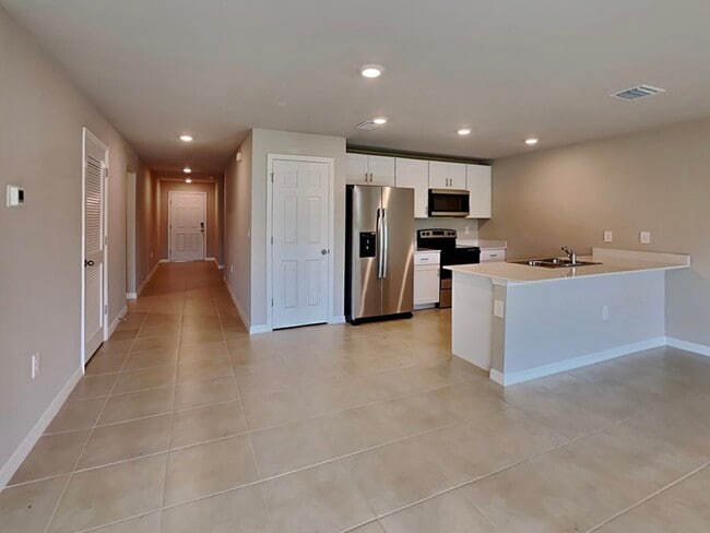 Photo - 4731 Gillot Blvd