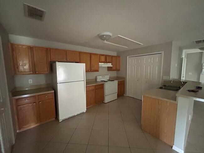 Photo - 4956-4958 24 St SW Unit 4958 24th ST SW