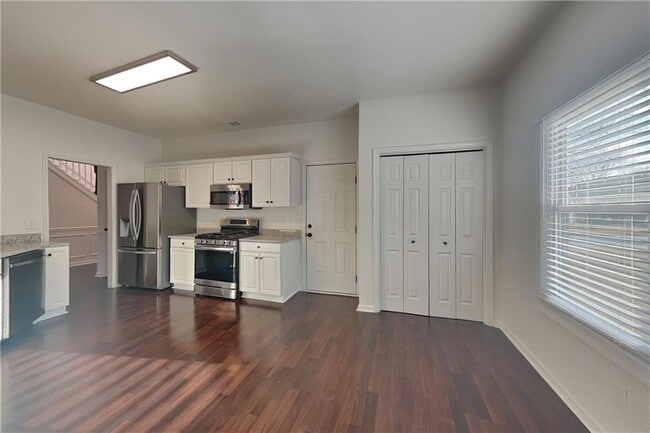 Photo - 3070 Serenade Ct