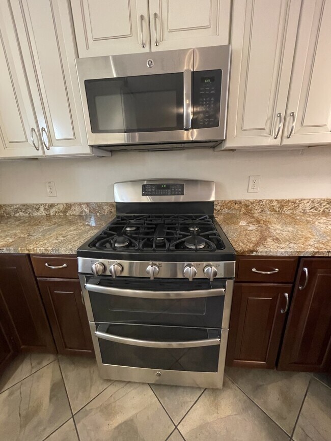 Photo - 6368 Morrowfield Ave