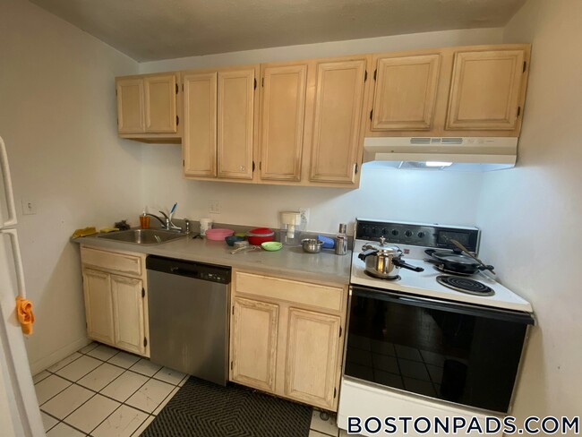 Photo - 50 Evergreen St Unit 24