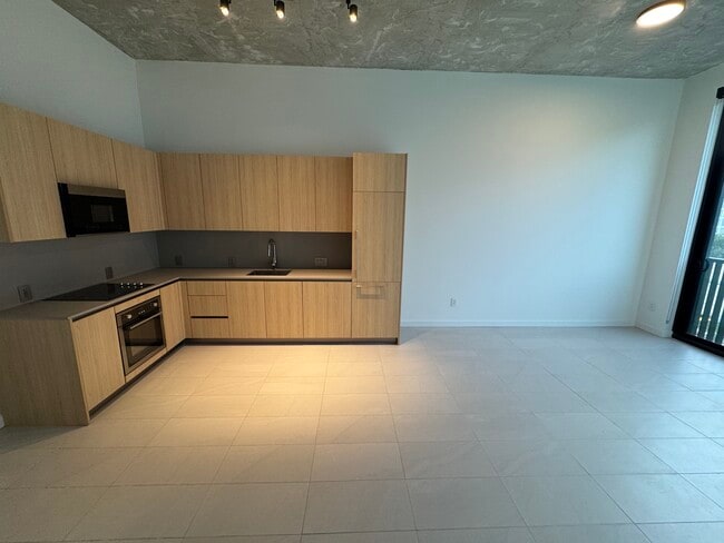 FLOORPLAN VIEW - 112 NW 31st St Unit A2