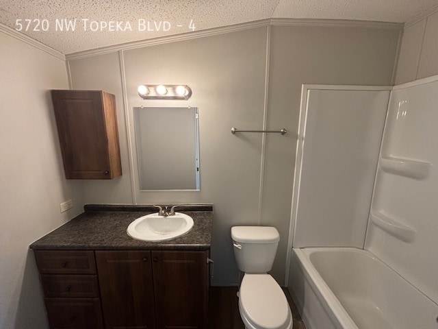 Photo - 5720 NW Topeka Blvd Unidad 4