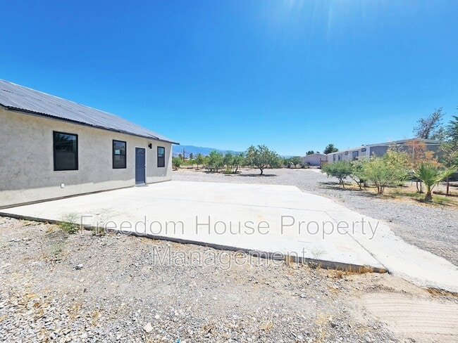 Photo - 1830 Casey Rd