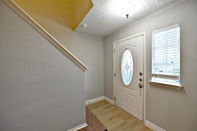 Photo - 12903 Humphrey Dr